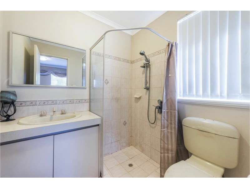 6 Bandin Place, Maida Vale WA 6057