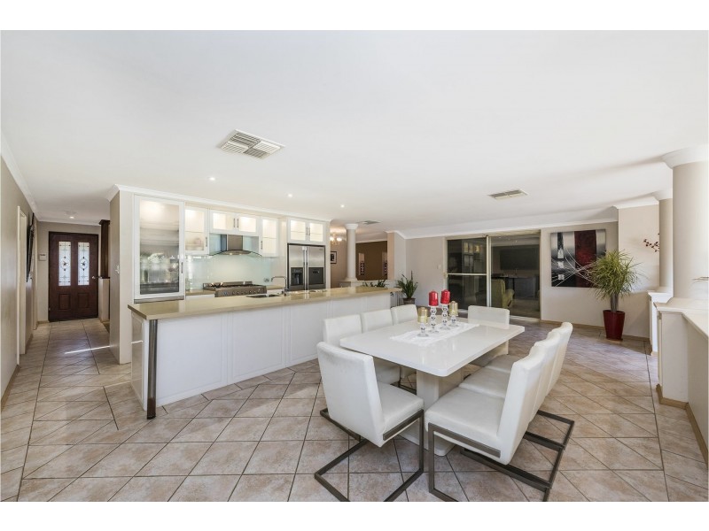 6 Bandin Place, Maida Vale WA 6057
