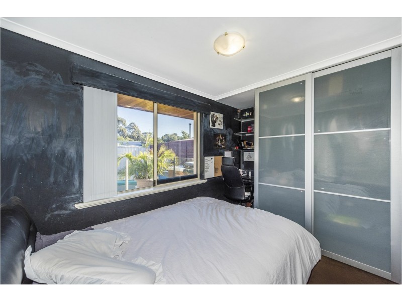 6 Bandin Place, Maida Vale WA 6057