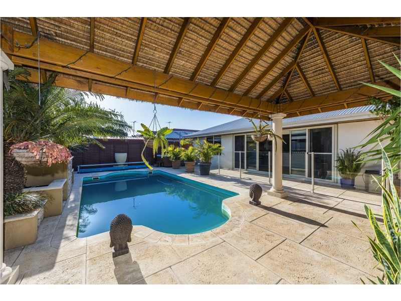 6 Bandin Place, Maida Vale WA 6057