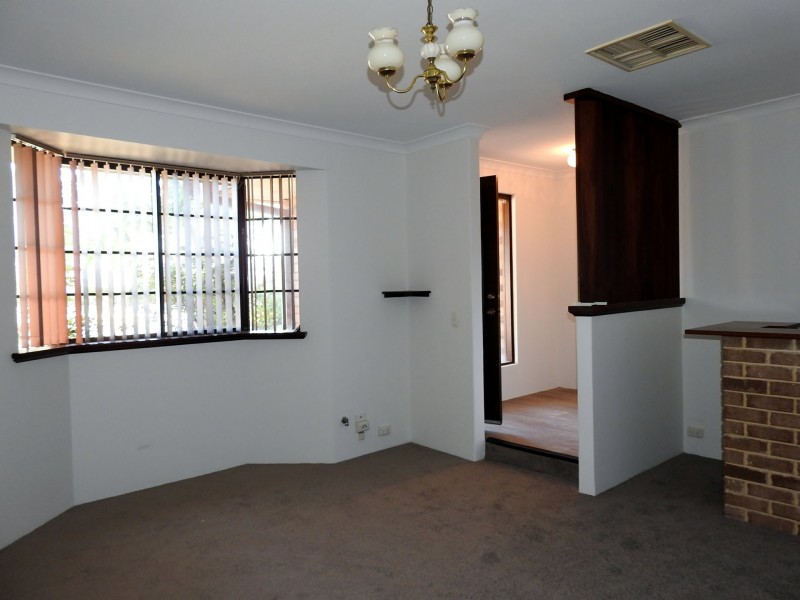 32 Golden Crescent, High Wycombe WA 6057
