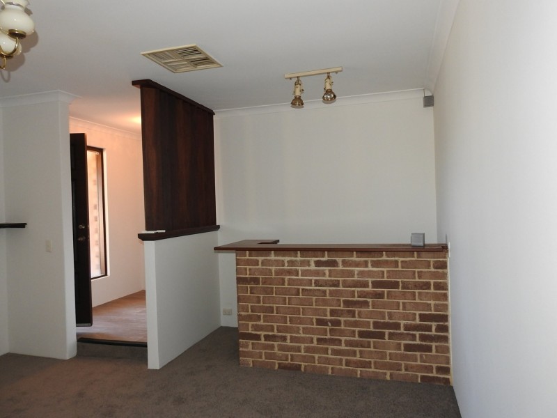 32 Golden Crescent, High Wycombe WA 6057