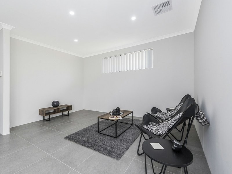 2 Rowell Gardens, High Wycombe WA 6057