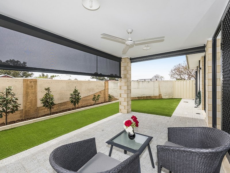 2 Rowell Gardens, High Wycombe WA 6057