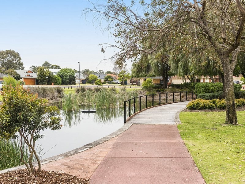 2 Rowell Gardens, High Wycombe WA 6057