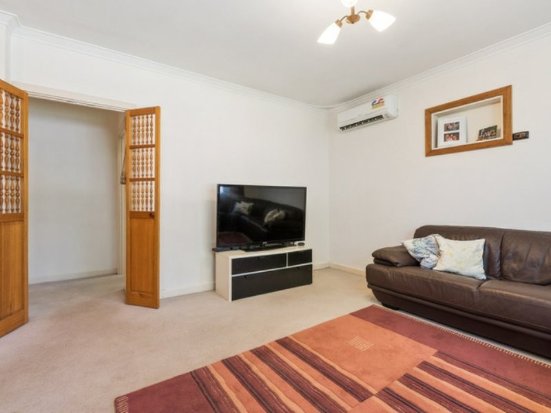 20 Corella Street, Lesmurdie WA 6076