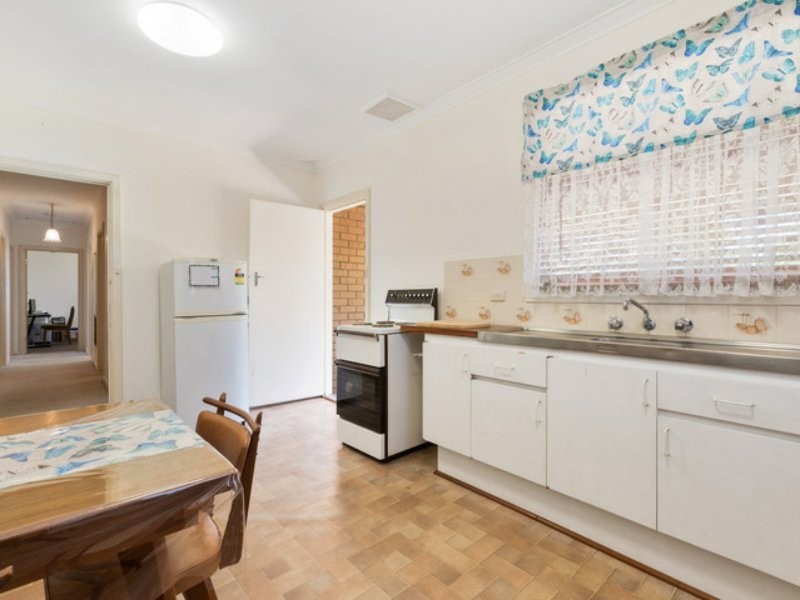 20 Corella Street, Lesmurdie WA 6076