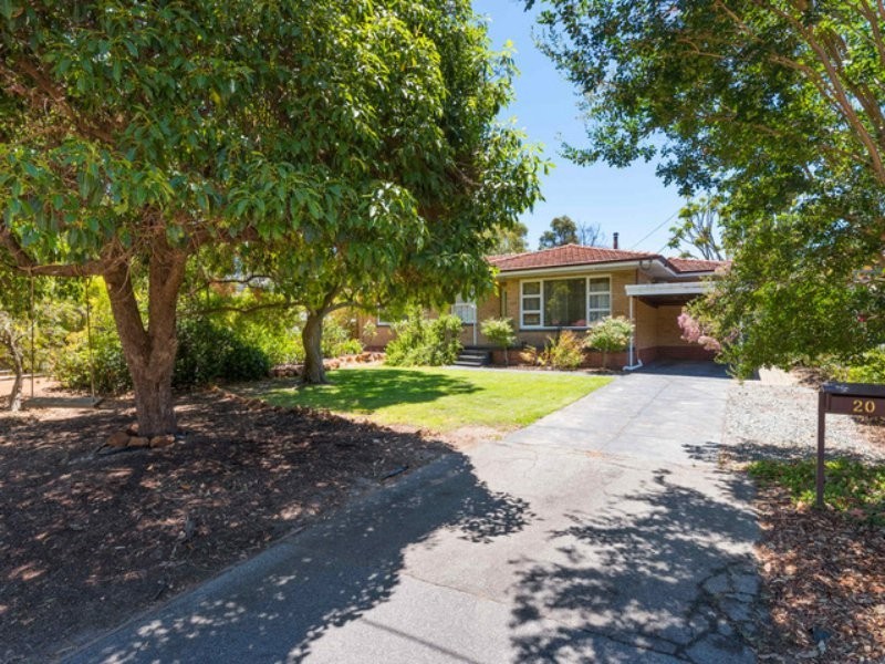 20 Corella Street, Lesmurdie WA 6076