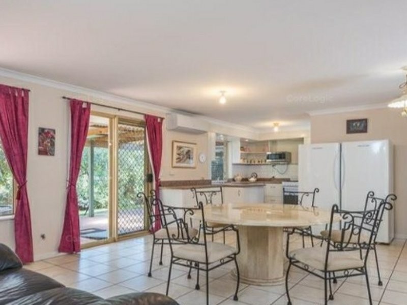 3 Birch Place, Stoneville WA 6081