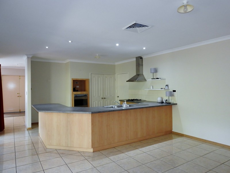 25 Littlefield Road, High Wycombe WA 6057