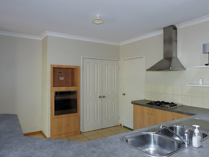 25 Littlefield Road, High Wycombe WA 6057