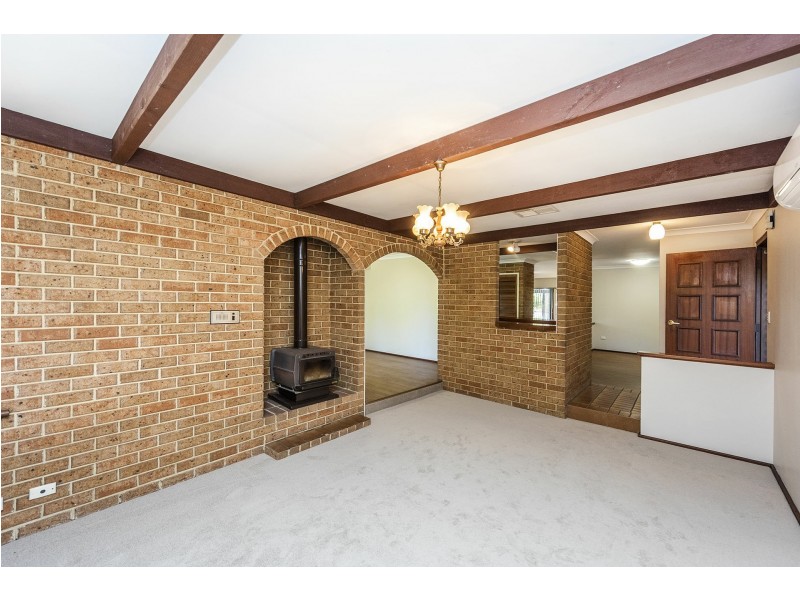 18 Cagney Way, Lesmurdie WA 6076