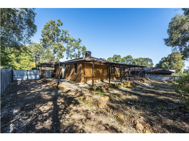18 Cagney Way, Lesmurdie WA 6076