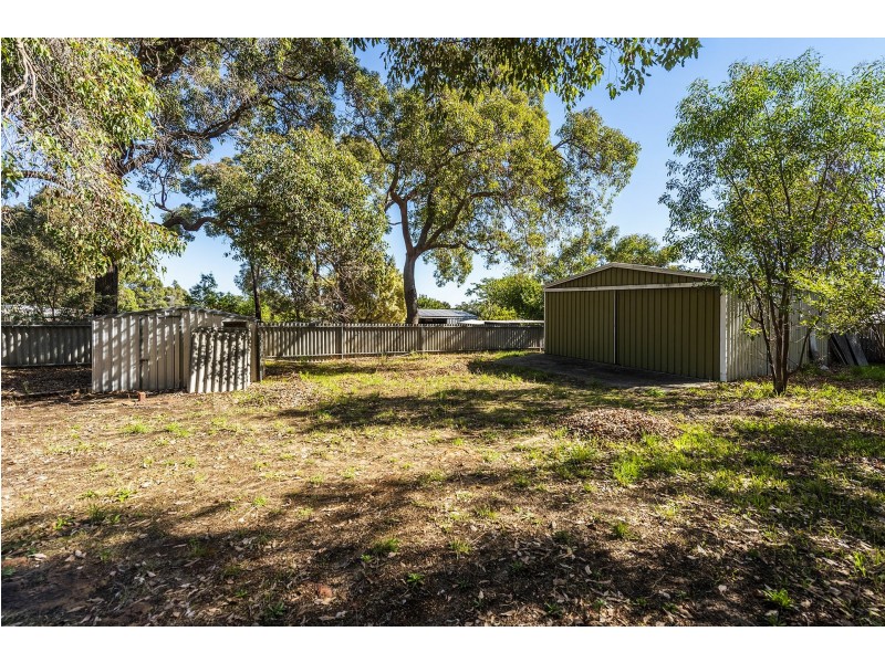 18 Cagney Way, Lesmurdie WA 6076