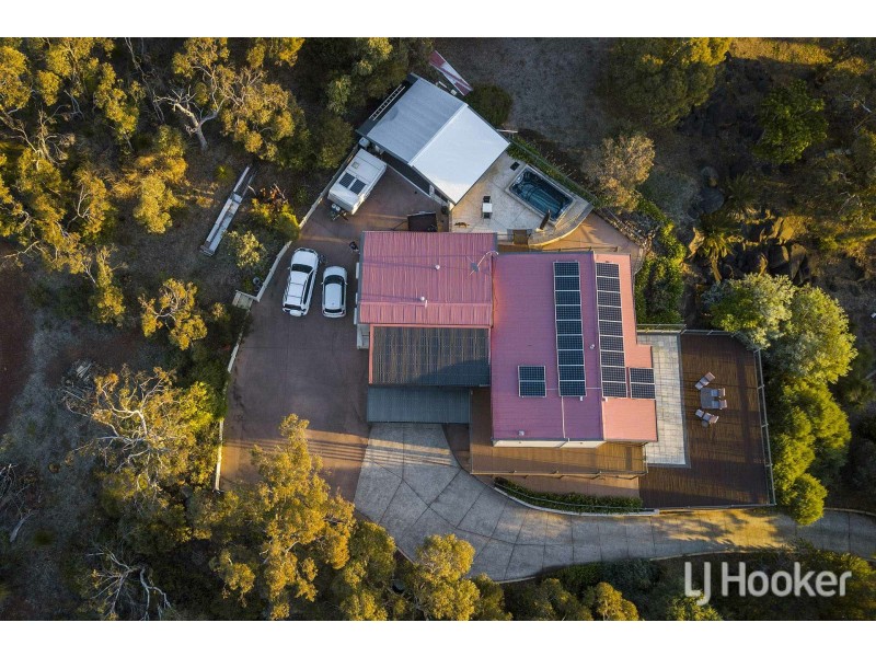36 Nangana Way, Kalamunda WA 6076