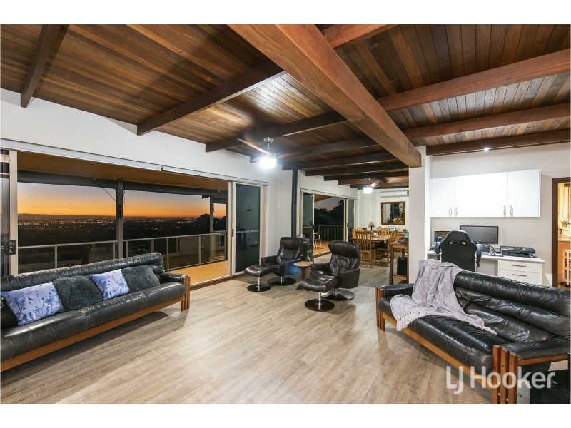 36 Nangana Way, Kalamunda WA 6076