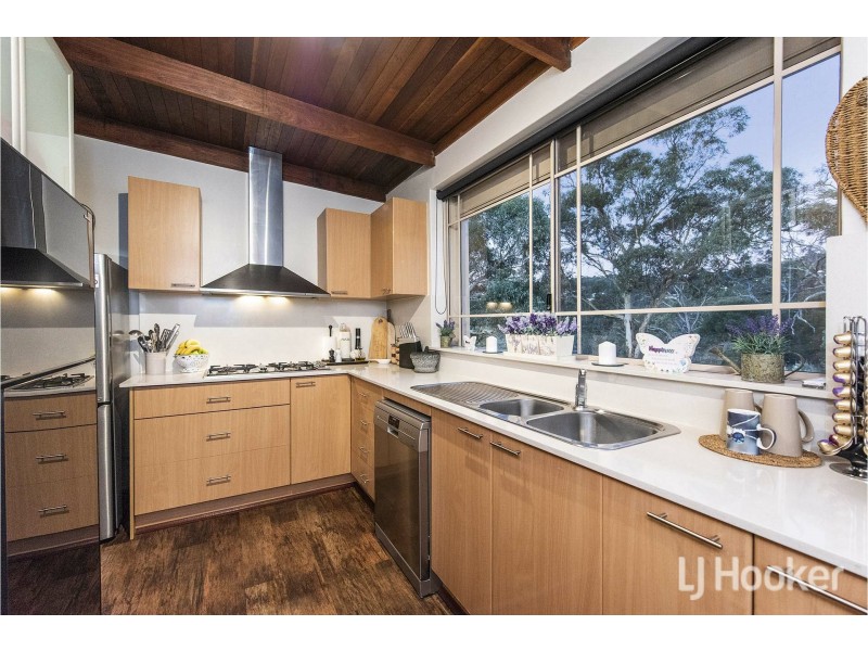 36 Nangana Way, Kalamunda WA 6076