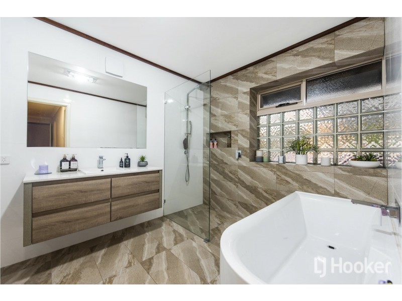 36 Nangana Way, Kalamunda WA 6076