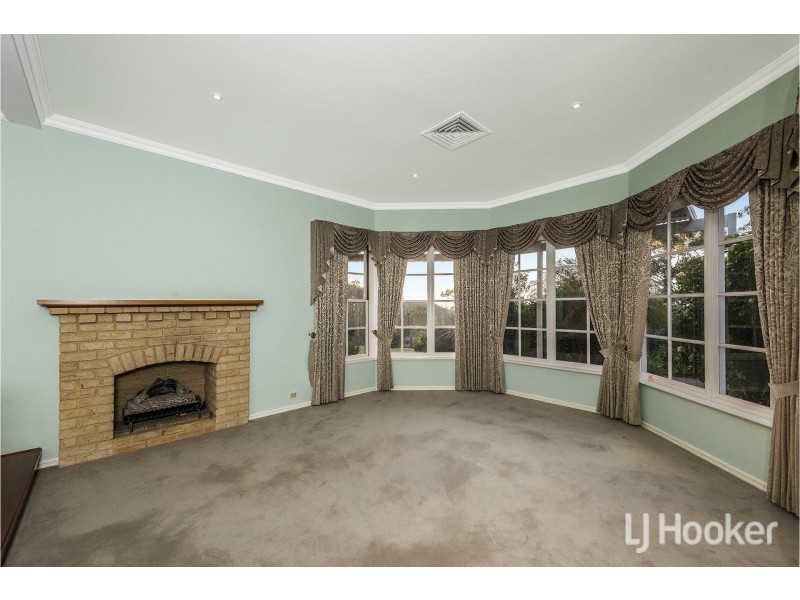 23 Torwood Drive, Gooseberry Hill WA 6076