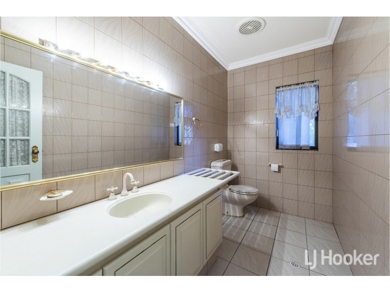 23 Torwood Drive, Gooseberry Hill WA 6076