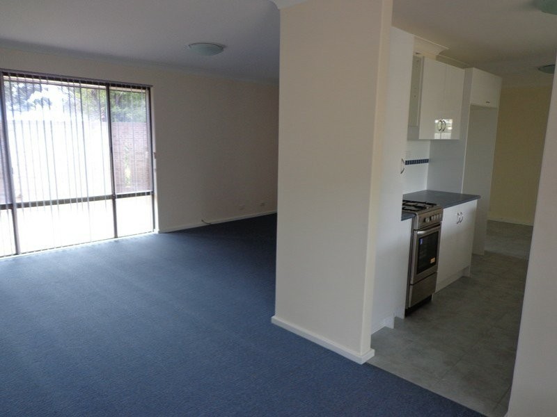 58 Moira Ave, Forrestfield WA 6058