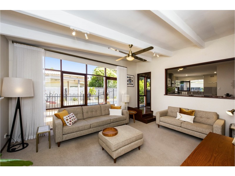 17 Recreation Road, Kalamunda WA 6076