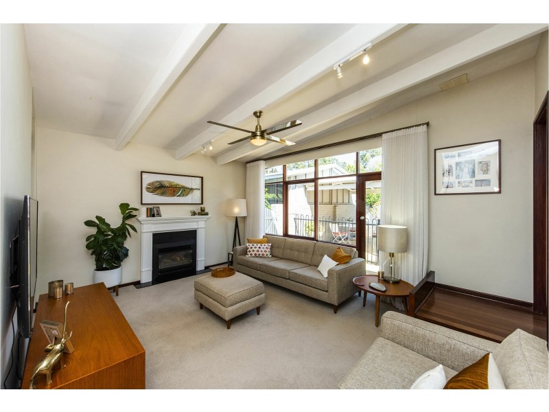 17 Recreation Road, Kalamunda WA 6076