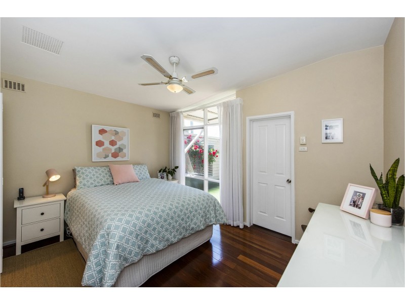 17 Recreation Road, Kalamunda WA 6076