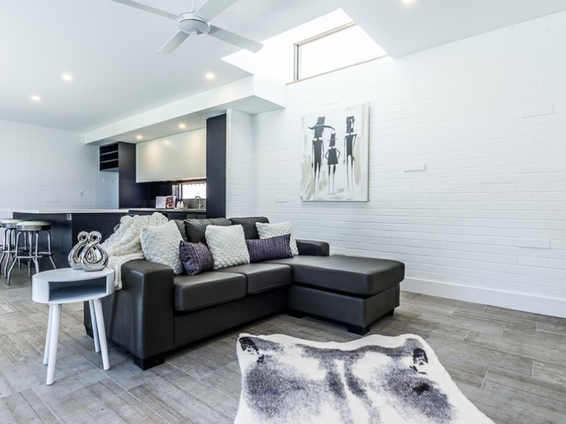 14A White Road, Kalamunda WA 6076