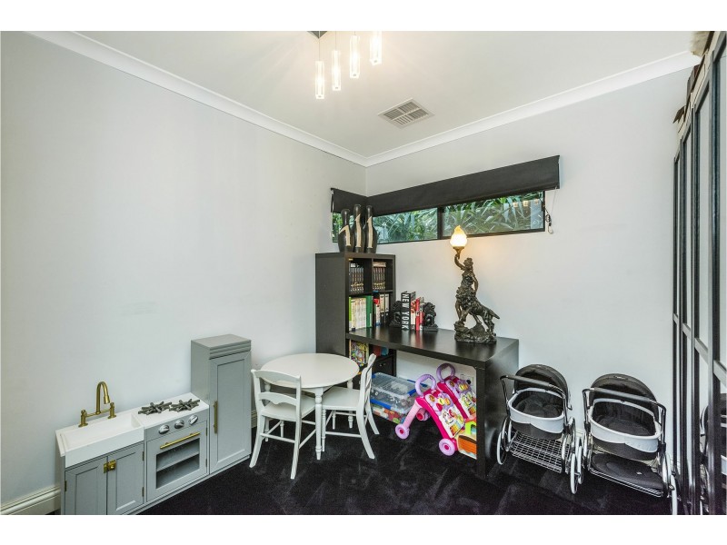 16 Welby Crescent, High Wycombe WA 6057