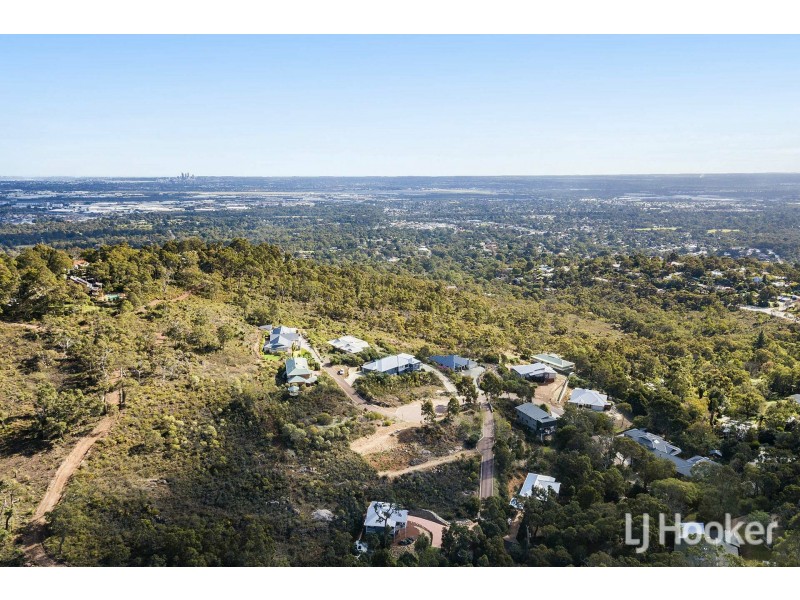 40 Persimmon Place, Kalamunda WA 6076