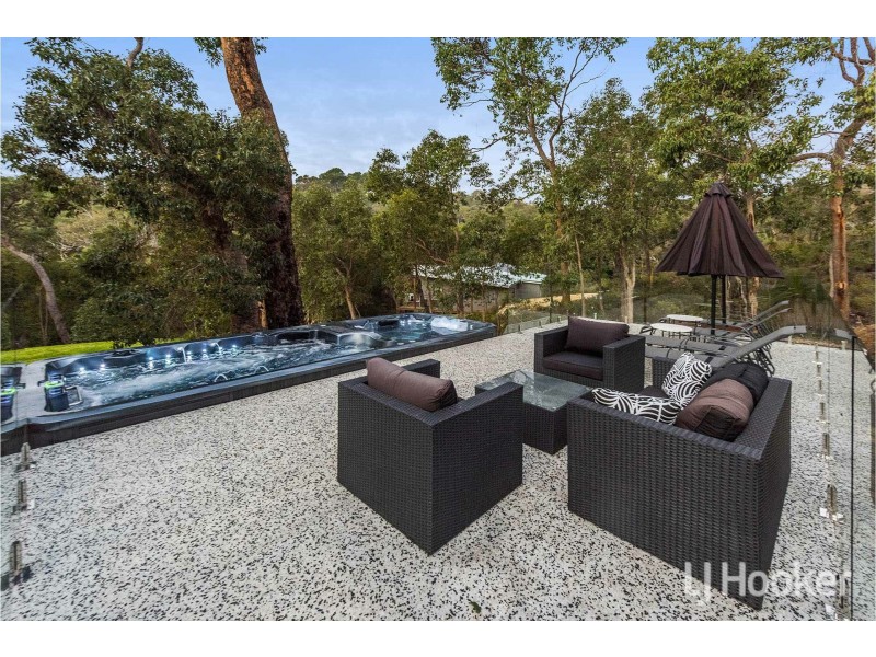 40 Persimmon Place, Kalamunda WA 6076