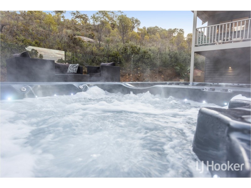 40 Persimmon Place, Kalamunda WA 6076