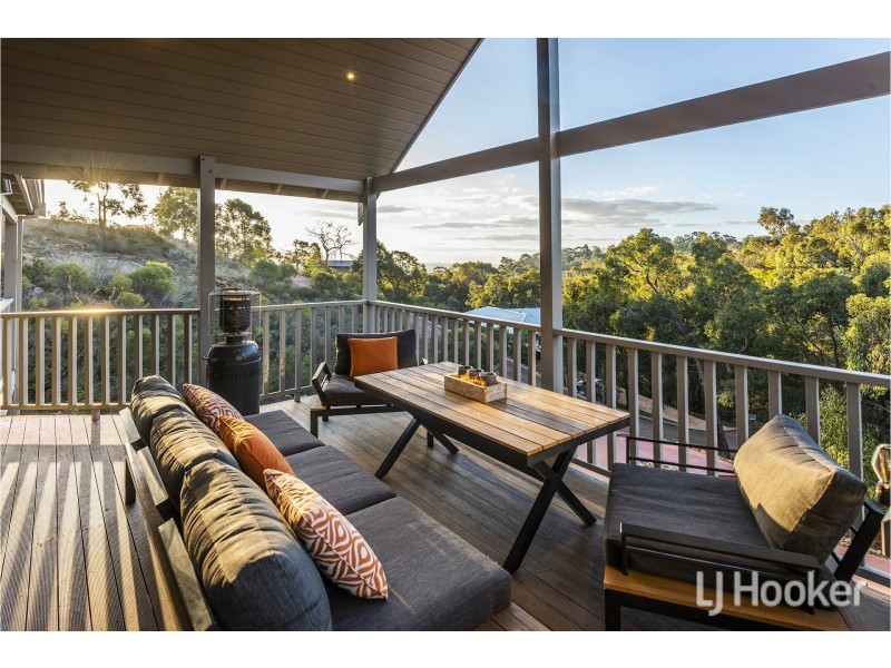 40 Persimmon Place, Kalamunda WA 6076