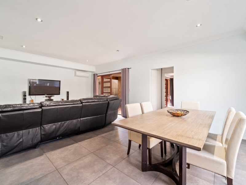 Unit 10/2 Briza Lane, Forrestfield WA 6058
