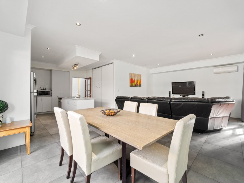 Unit 10/2 Briza Lane, Forrestfield WA 6058