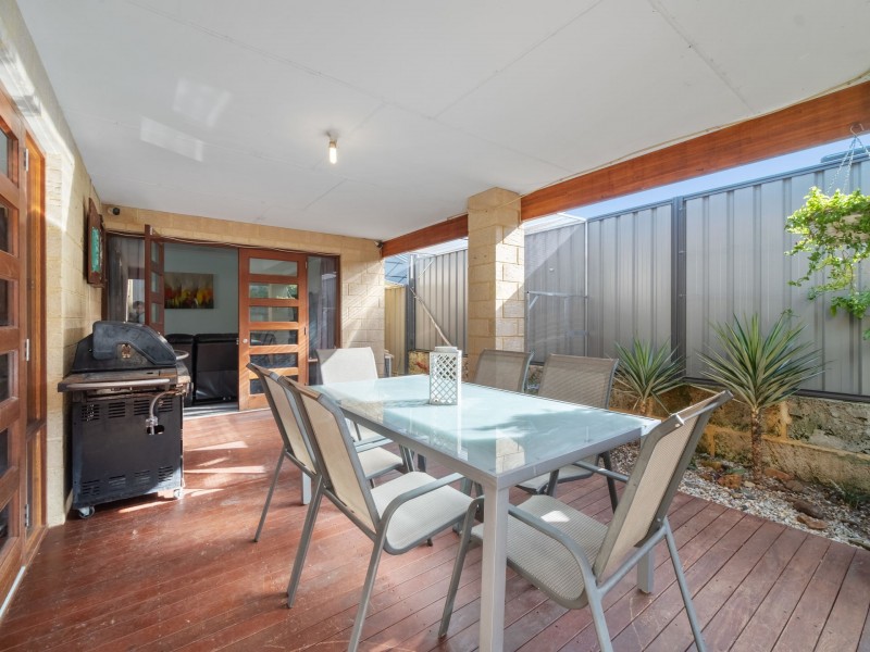 Unit 10/2 Briza Lane, Forrestfield WA 6058