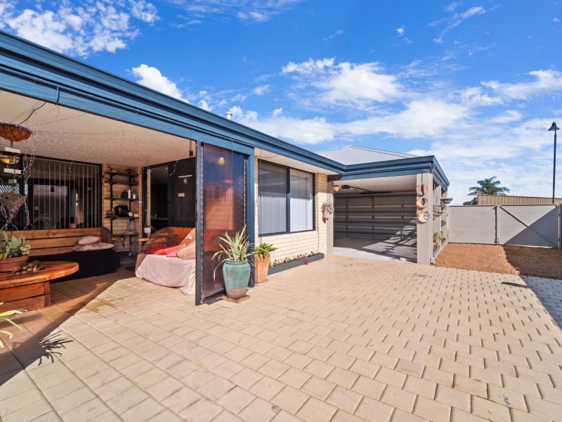 9 Banks Place, High Wycombe WA 6057