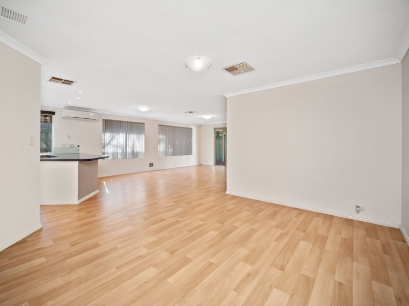 20 Rowell Gardens, High Wycombe WA 6057