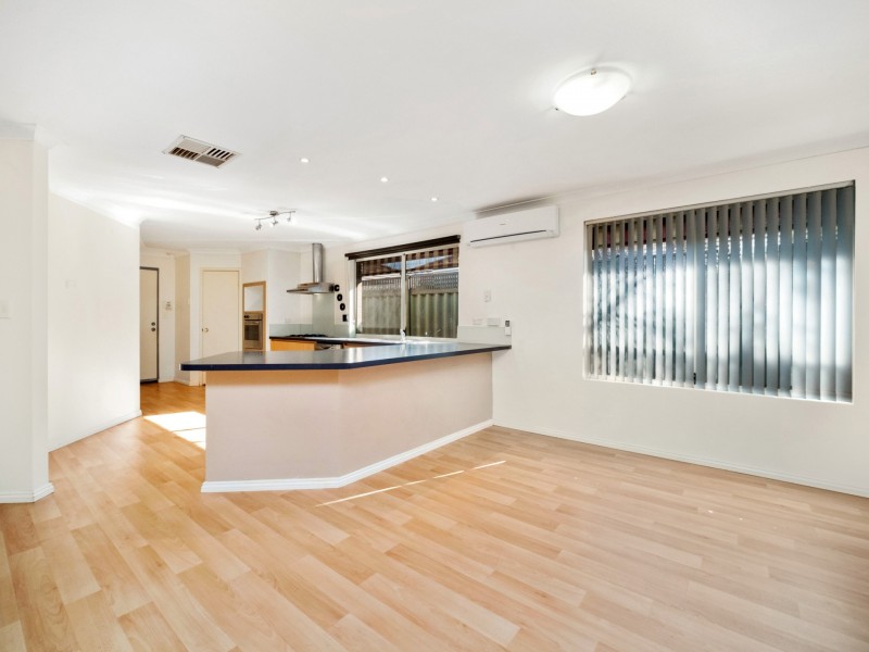 20 Rowell Gardens, High Wycombe WA 6057