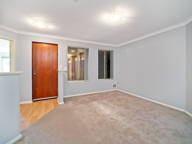 20 Rowell Gardens, High Wycombe WA 6057