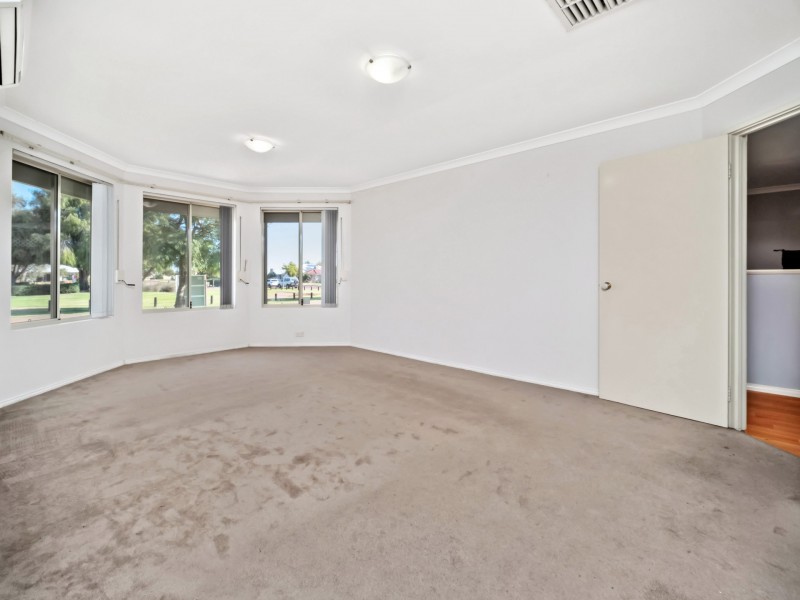 20 Rowell Gardens, High Wycombe WA 6057