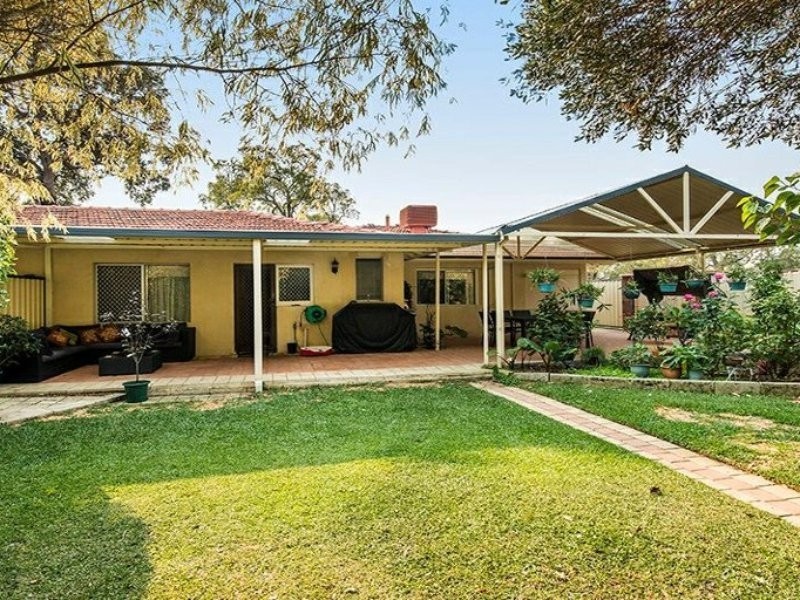 199A Grove Road, Lesmurdie WA 6076