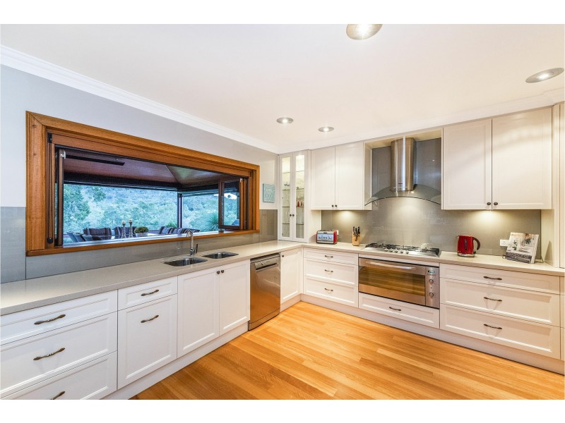 115 John Farrant Drive, Gooseberry Hill WA 6076