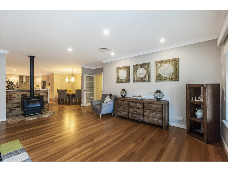 115 John Farrant Drive, Gooseberry Hill WA 6076