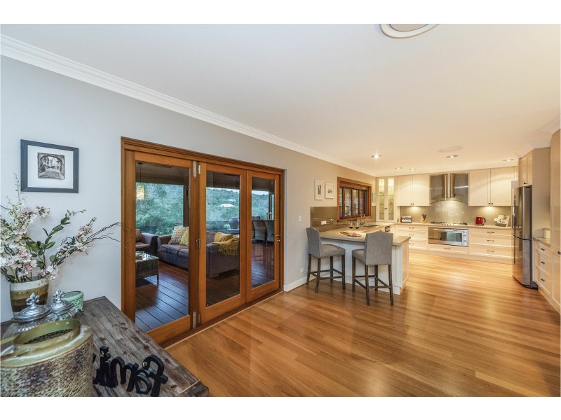 115 John Farrant Drive, Gooseberry Hill WA 6076