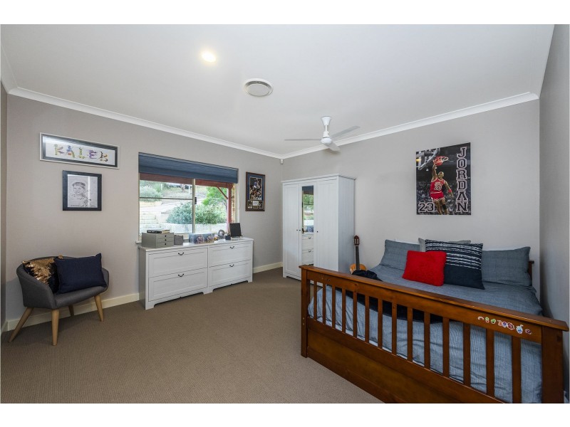115 John Farrant Drive, Gooseberry Hill WA 6076