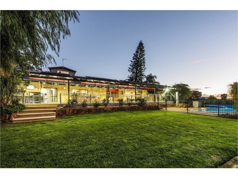 10A Simeon Close, Kalamunda WA 6076