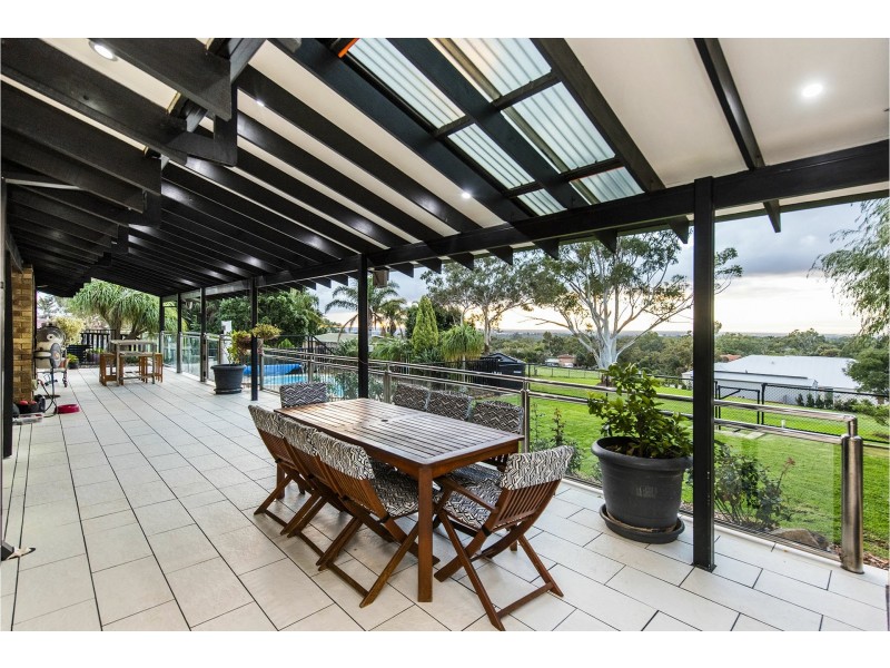 10A Simeon Close, Kalamunda WA 6076