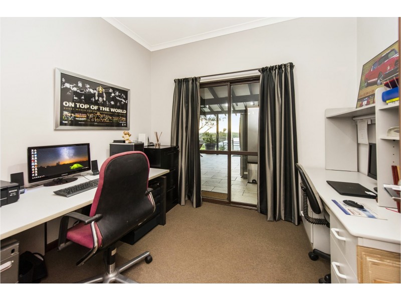 10A Simeon Close, Kalamunda WA 6076
